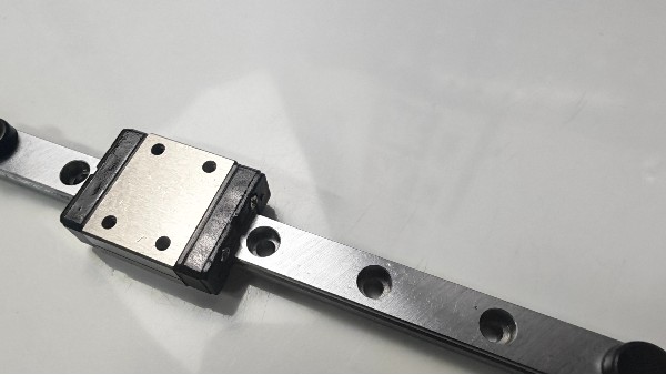 导得精微型导轨